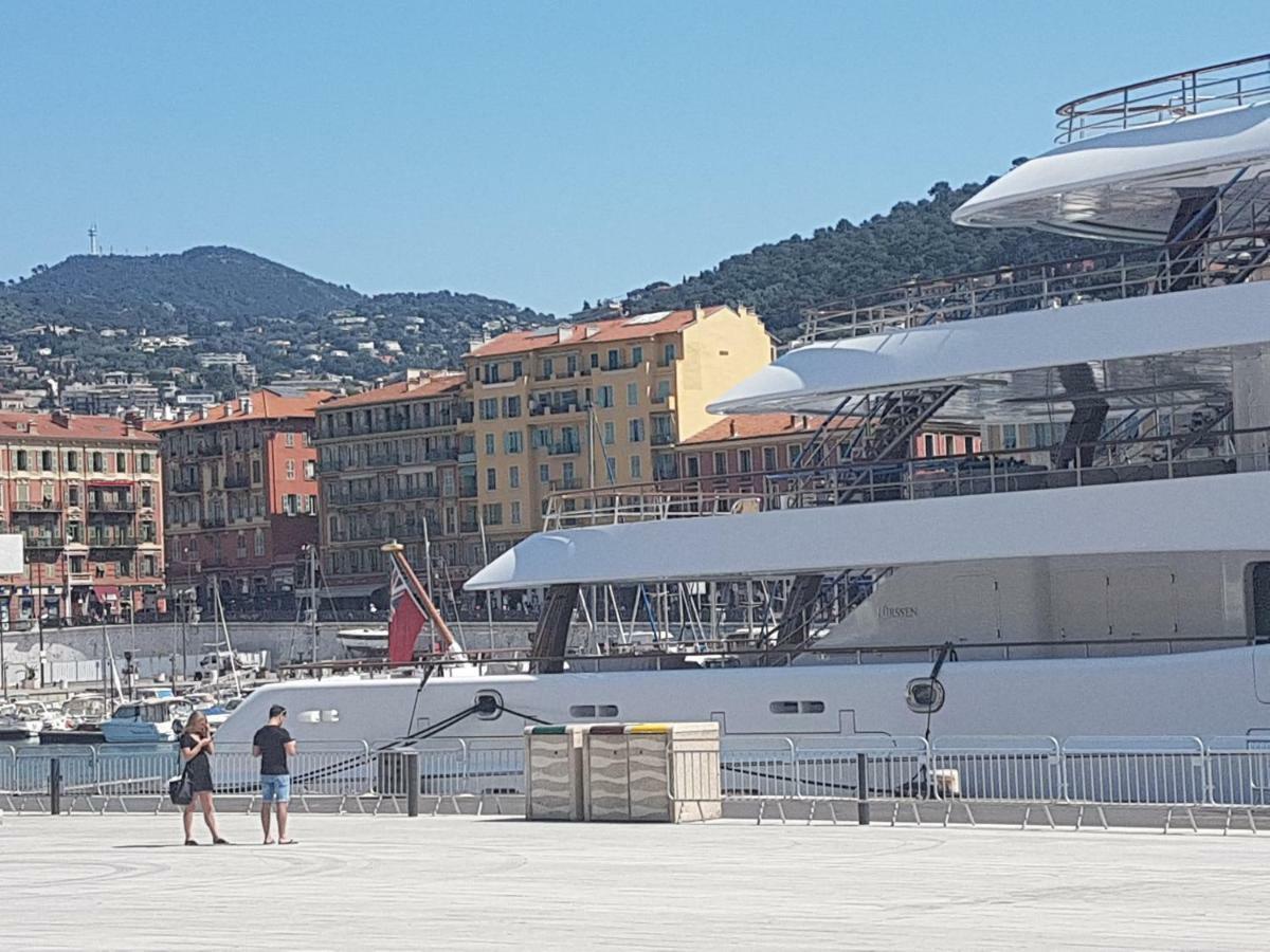 Les Palmiers A 700m De La Apartment Nizza